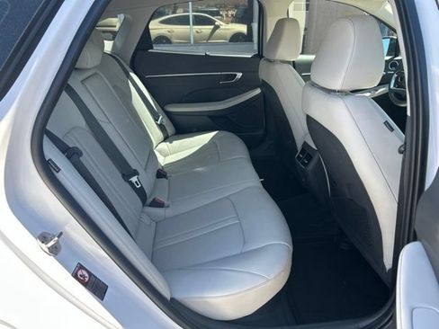 Used 2023 Hyundai Sonata Limited FWD image 8