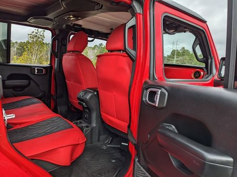 Used 2021 Jeep Gladiator Mojave w/ Trailer Tow Package image 45