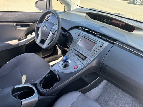 Used 2013 Toyota Prius Two FWD image 13