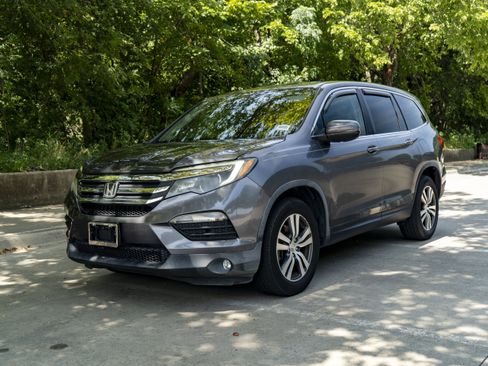 Used 2017 Honda Pilot EX-L image 5
