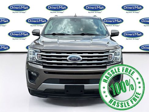 Used 2018 Ford Expedition XLT w/ Equipment Group 202A RWD image 2
