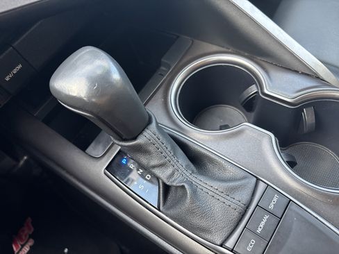 Used 2024 Toyota Camry SE image 24