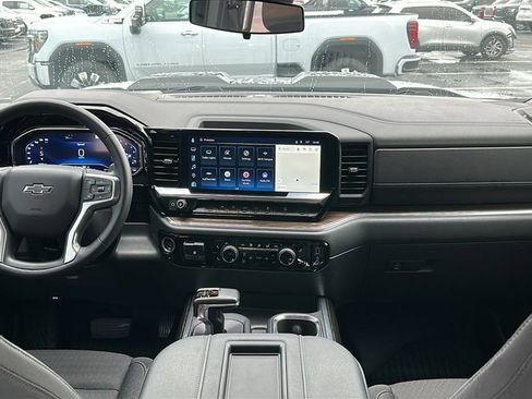 Certified 2022 Chevrolet Silverado 1500 LT Trail Boss image 10