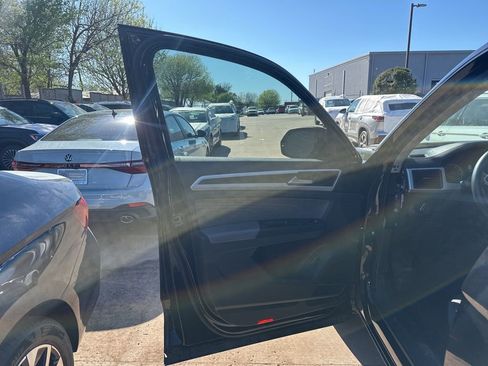 Used 2021 Volkswagen Atlas SE image 9