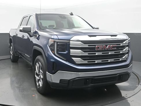 Used 2023 GMC Sierra 1500 SLE AWD/4WD image 8