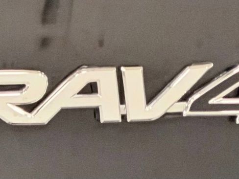 Used 2024 Toyota RAV4 XLE image 8