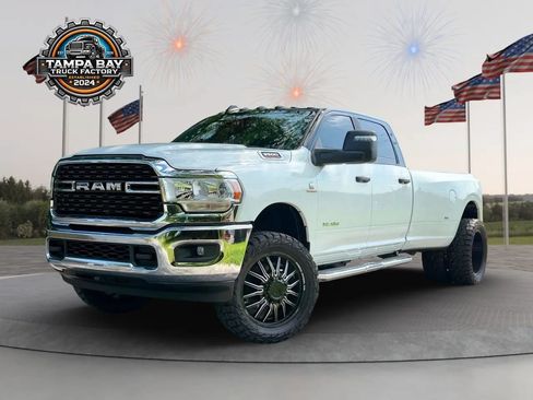 Used 2024 RAM 3500 Big Horn AWD/4WD image 2