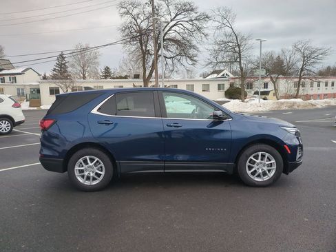Used 2023 Chevrolet Equinox LT AWD/4WD image 11