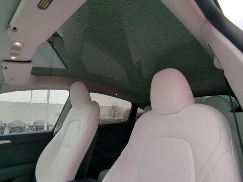 Used 2023 Tesla Model Y Long Range image 10