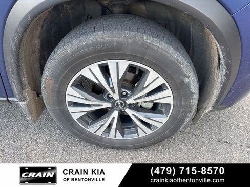 Used 2023 Nissan Rogue SV AWD/4WD image 4
