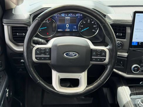 Used 2022 Ford Expedition XLT AWD/4WD image 17