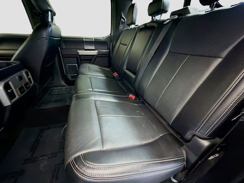 Used 2018 Ford F150 Lariat image 13