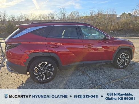 Used 2025 Hyundai Tucson Limited AWD/4WD image 12