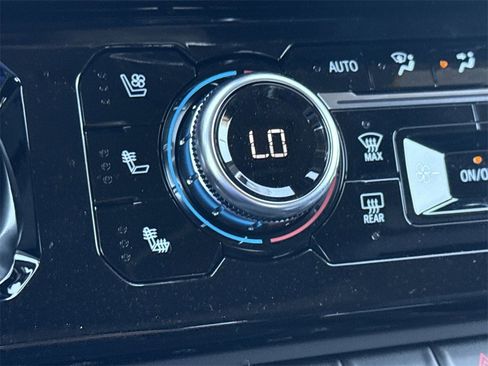 New 2025 GMC Sierra 2500 Denali w/ Denali Reserve Package image 21