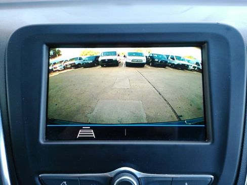 Used 2019 Chevrolet Equinox LT FWD image 8