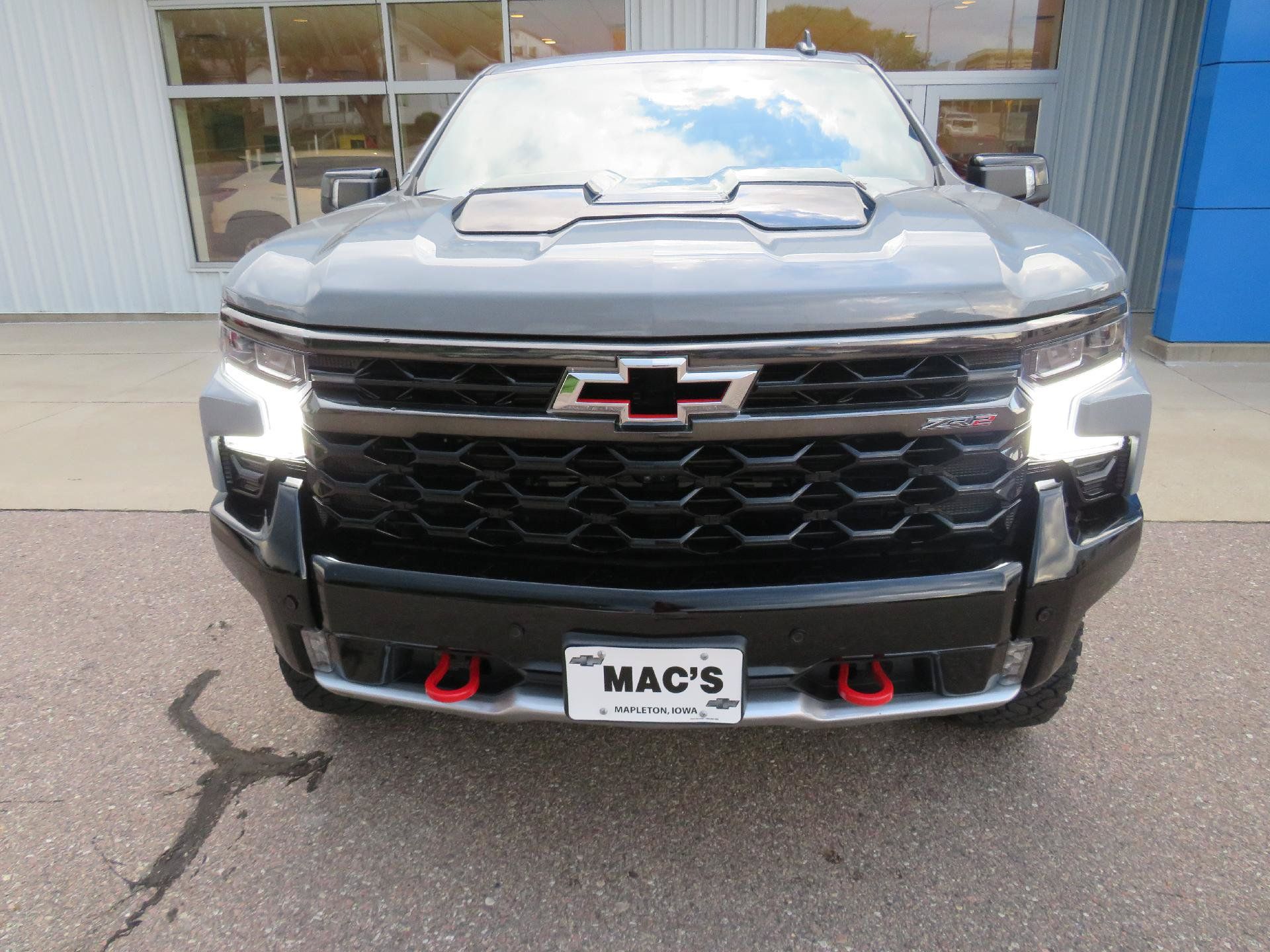 Used 2025 Chevrolet Silverado 1500 ZR2 w/ Technology Package AWD/4WD image 17