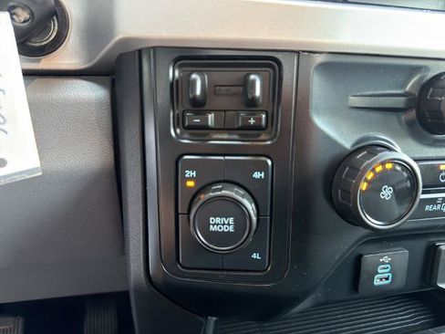 Certified 2025 Ford F450 XLT w/ 360-Degree Camera Package AWD/4WD image 33