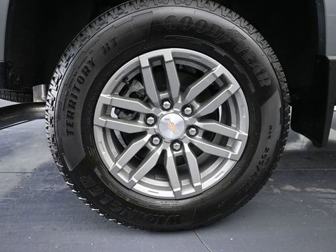 New 2025 Chevrolet Colorado LT w/ LT Convenience Package image 24