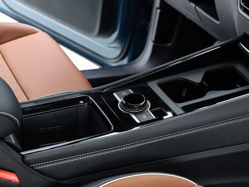 New 2026 Volkswagen Tiguan SEL R-Line AWD/4WD image 34