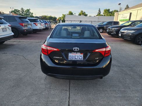 Used 2018 Toyota Corolla LE FWD image 4