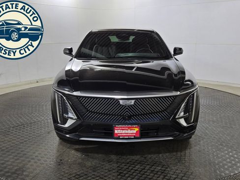 Used 2024 Cadillac Lyriq Tech w/ Driver Assist Package AWD/4WD image 2