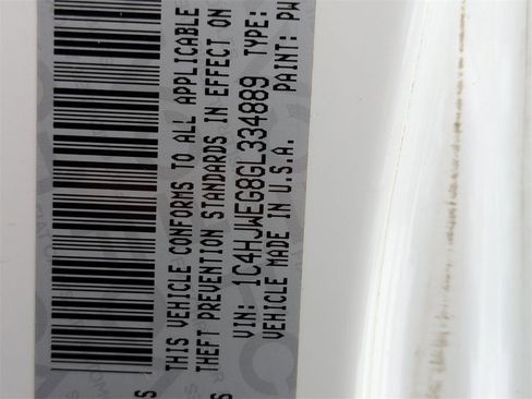 Certified 2016 Jeep Wrangler Unlimited Sahara w/ Dual Top Group image 25