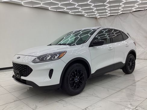 Used 2020 Ford Escape SE Sport AWD/4WD image 6