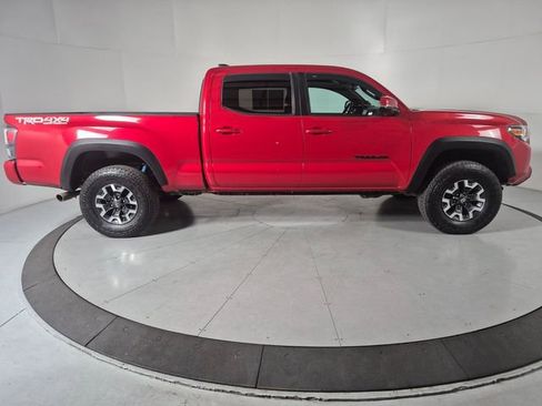 Certified 2023 Toyota Tacoma TRD Off-Road w/ Advanced Technology Package AWD/4WD image 5