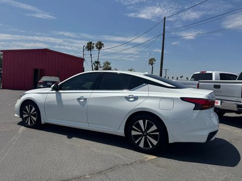 Used 2019 Nissan Altima 2.5 SV FWD image 4