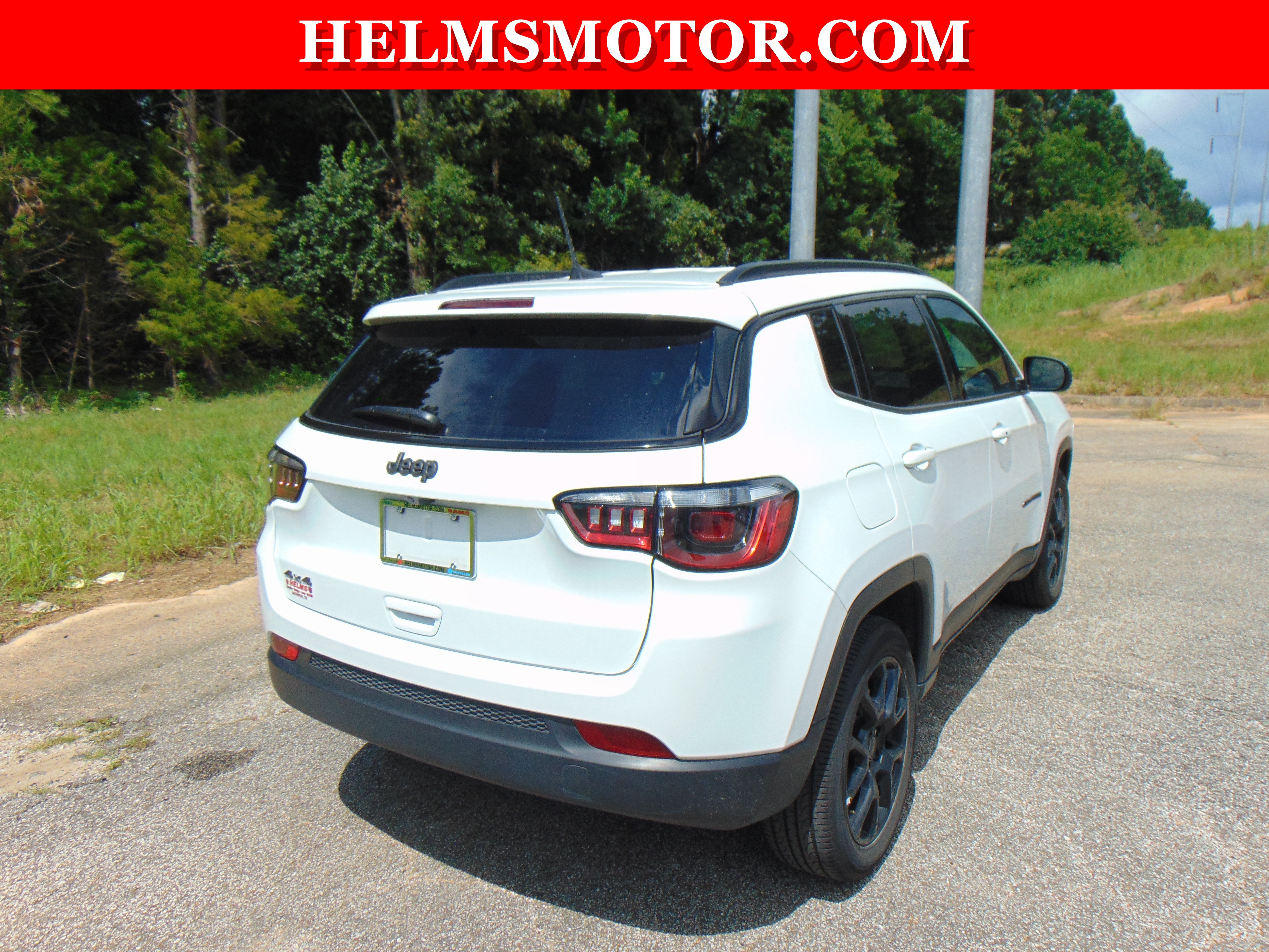Certified 2025 Jeep Compass Latitude w/ Convenience Group AWD/4WD image 18