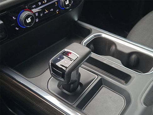 Used 2022 Chevrolet Silverado 1500 LT RWD image 21