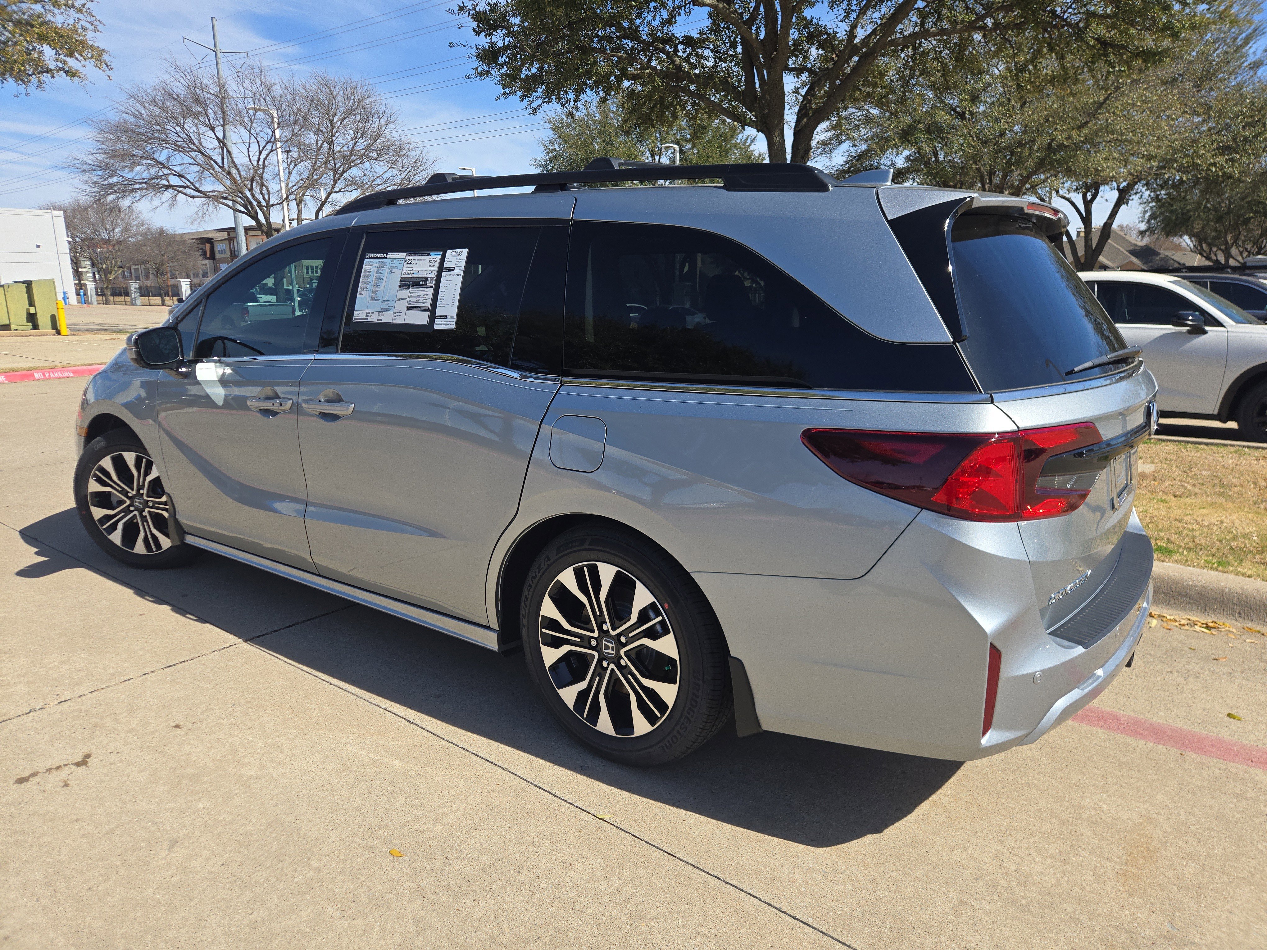New 2027 Honda Odyssey Elite image 7