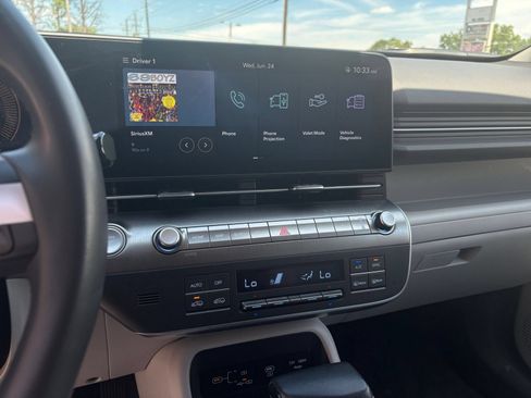 Used 2025 Hyundai Kona SEL AWD/4WD image 19