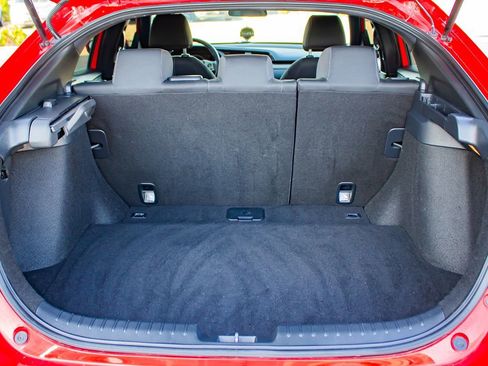 Used 2018 Honda Civic Sport image 17