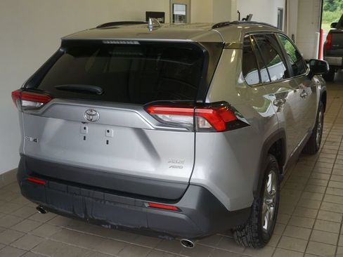 Used 2025 Toyota RAV4 XLE AWD/4WD image 13