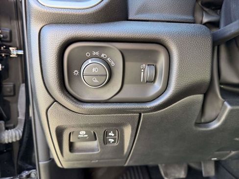 Used 2022 RAM 1500 Big Horn AWD/4WD image 28
