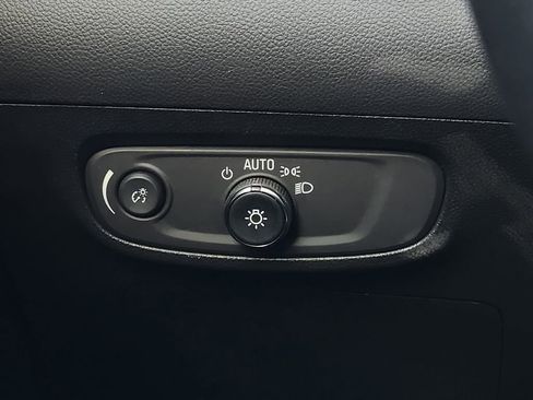 Used 2024 Buick Encore GX Sport Touring w/ Comfort Package image 23