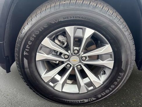 Used 2026 Chevrolet Equinox LT FWD image 10