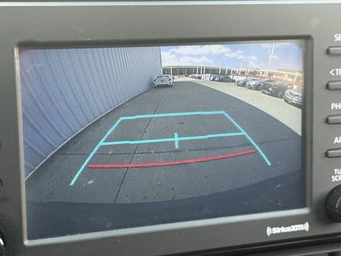 Used 2022 Toyota RAV4 LE image 20