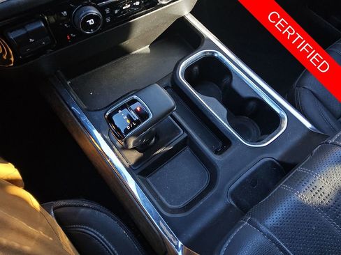 Used 2023 Chevrolet Silverado 1500 High Country w/ Technology Package image 24