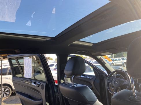 Used 2018 Mercedes-Benz GLS 450 GLS 450 w/ Premium Package image 22