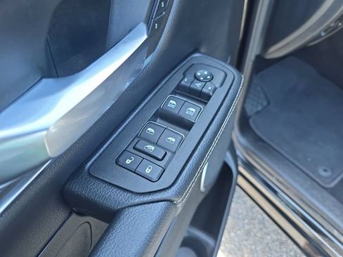 Used 2026 RAM 1500 Laramie AWD/4WD image 19