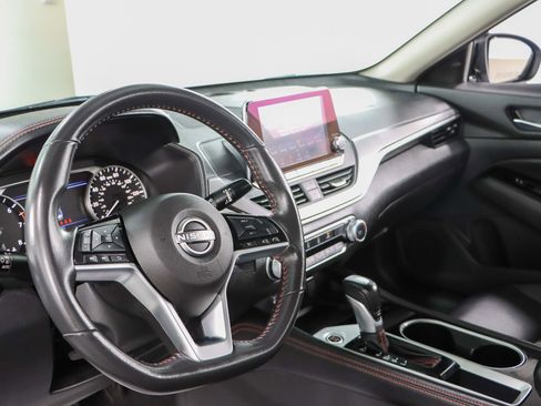 Used 2024 Nissan Altima 2.5 SR image 22