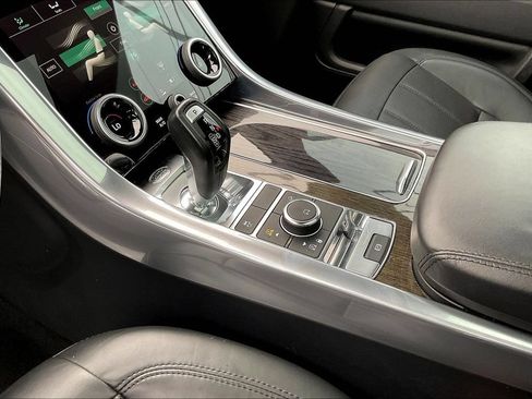 Used 2019 Land Rover Range Rover Sport HSE AWD/4WD image 18