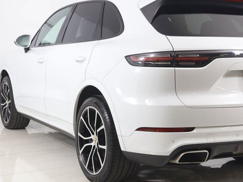 Used 2020 Porsche Cayenne AWD/4WD image 30