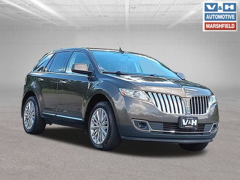 Used 2011 Lincoln MKX AWD w/ 102A Rapid Spec Order Code image 1