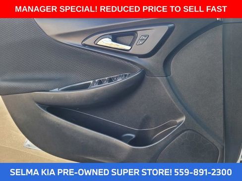 Used 2024 Chevrolet Malibu LT image 12