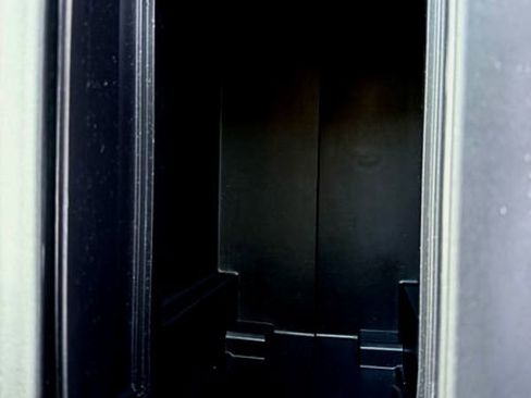 Used 2020 Toyota Highlander L image 33