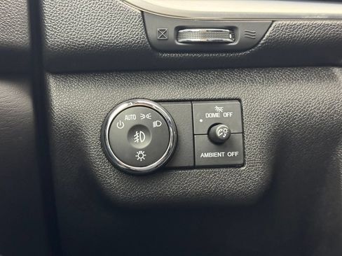 Used 2015 Chevrolet Traverse LT FWD image 20