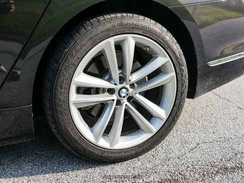 Used 2019 BMW 750i xDrive w/ Executive Package AWD/4WD image 81